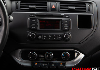 Подержанный автомобиль Kia Pride Sedan 2012 года (13 фото)