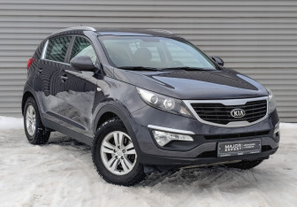Подержанный автомобиль Kia Sportage 2012 года (3 фото)
