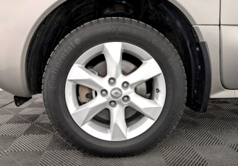 Подержанный автомобиль Renault Koleos 2013 года (18 фото)