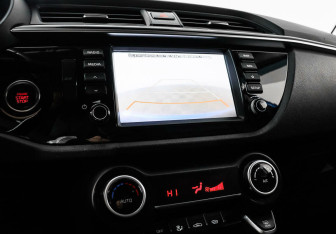 Подержанный автомобиль Kia Rio Sedan 2017 года (11 фото)