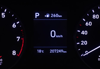 Подержанный автомобиль Hyundai Solaris Sedan 2017 года (12 фото)