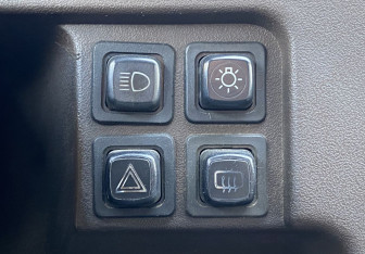 Подержанный автомобиль Москвич 2141 1990 года (14 фото)