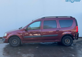 Подержанный автомобиль LADA (ВАЗ) Largus Wagon 2015 года (5 фото)