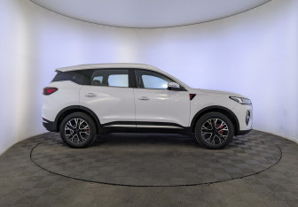 Подержанный автомобиль Chery Tiggo 7 Pro Max 2023 года (4 фото)