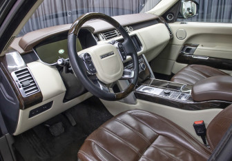 Подержанный автомобиль Land Rover Range Rover 2016 года (15 фото)