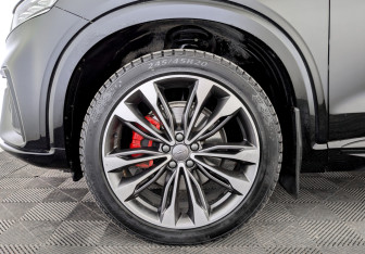 Подержанный автомобиль Geely Tugella 2024 года (18 фото)