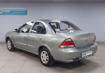 Подержанный автомобиль Nissan Almera Classic 2007 года (7 фото)