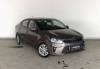 Подержанный автомобиль Kia Rio Sedan 2019 года (3 фото)