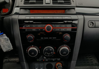 Подержанный автомобиль Mazda 3 Sedan 2008 года (16 фото)