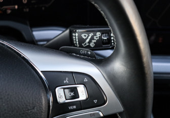 Подержанный автомобиль Volkswagen Touareg 2019 года (28 фото)