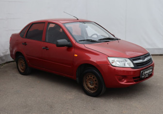 Подержанный автомобиль LADA (ВАЗ) Granta Sedan 2012 года (3 фото)