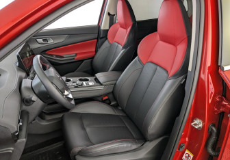 Подержанный автомобиль Changan UNI-S 2024 года (21 фото)