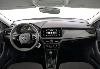 Подержанный автомобиль Skoda Rapid Liftback 2021 года (14 фото)