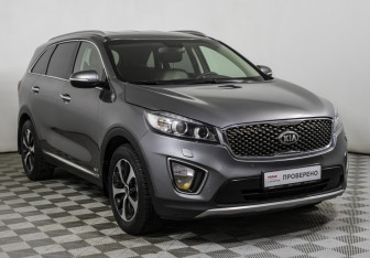 Подержанный автомобиль Kia Sorento 2017 года (3 фото)
