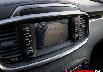 Подержанный автомобиль Kia Sorento 2018 года (14 фото)