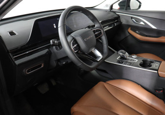 Подержанный автомобиль Omoda C5 2022 года (9 фото)