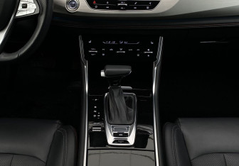 Подержанный автомобиль Changan CS75 2022 года (13 фото)