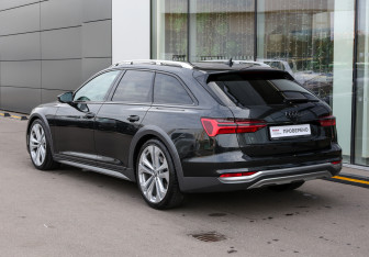 Подержанный автомобиль Audi A6 allroad 2020 года (7 фото)