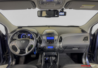 Подержанный автомобиль Hyundai ix35 2010 года (12 фото)