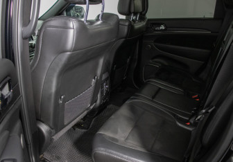 Подержанный автомобиль Jeep Grand Cherokee 2019 года (11 фото)