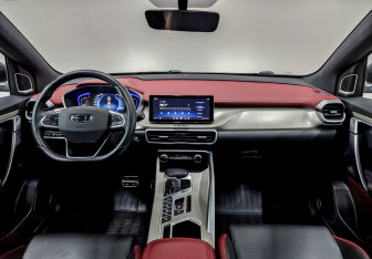 Подержанный автомобиль Geely Coolray 2024 года (14 фото)