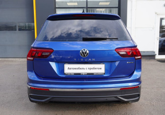 Подержанный автомобиль Volkswagen Tiguan 2021 года (6 фото)