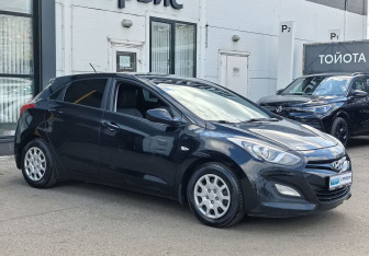 Подержанный автомобиль Hyundai i30 Hatchback 2013 года (3 фото)