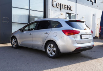 Подержанный автомобиль Kia Ceed Wagon 2014 года (7 фото)