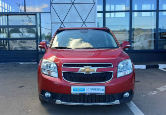 Подержанный автомобиль Chevrolet Orlando 2014 года (2 фото)