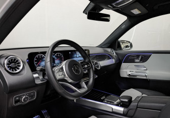 Подержанный автомобиль Mercedes-Benz GLB 2021 года (15 фото)