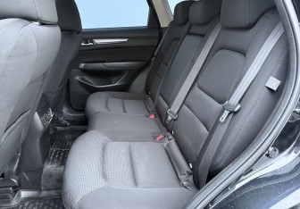 Подержанный автомобиль Mazda CX-5 2018 года (11 фото)