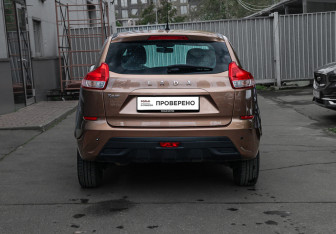 Подержанный автомобиль LADA (ВАЗ) XRAY 2018 года (5 фото)