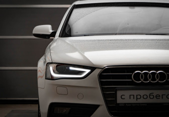 Подержанный автомобиль Audi A4 Sedan 2015 года (32 фото)