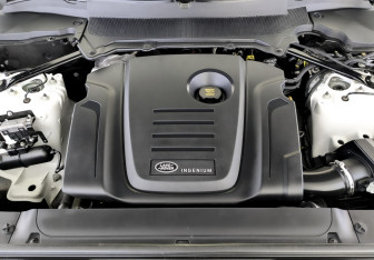 Подержанный автомобиль Land Rover Discovery 2018 года (9 фото)