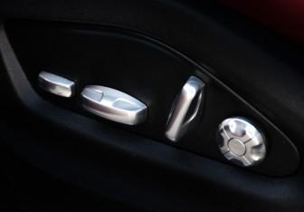 Подержанный автомобиль Porsche Cayenne 2018 года (21 фото)