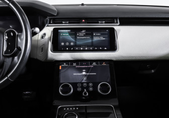 Подержанный автомобиль Land Rover Range Rover Velar 2017 года (14 фото)