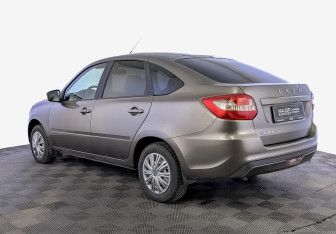 Подержанный автомобиль LADA (ВАЗ) Granta Liftback 2024 года (7 фото)