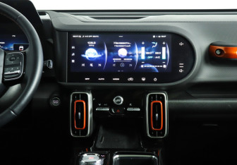 Подержанный автомобиль Haval Dargo 2022 года (16 фото)