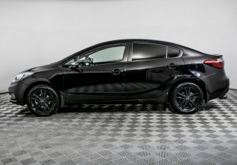 Подержанный автомобиль Kia Cerato Sedan 2014 года (8 фото)