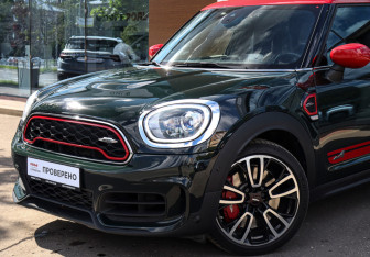 Подержанный автомобиль MINI Countryman 2020 года (22 фото)