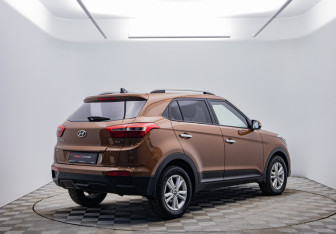Подержанный автомобиль Hyundai Creta 2018 года (5 фото)