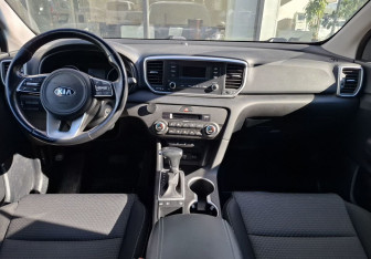 Подержанный автомобиль Kia Sportage 2019 года (12 фото)