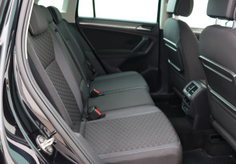 Подержанный автомобиль Volkswagen Tiguan 2018 года (21 фото)