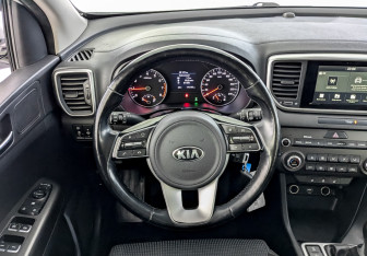 Подержанный автомобиль Kia Sportage 2019 года (21 фото)