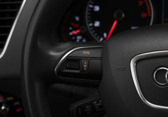 Подержанный автомобиль Audi Q5 2013 года (12 фото)