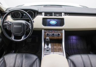 Подержанный автомобиль Land Rover Range Rover Sport 2014 года (12 фото)