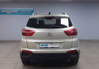 Подержанный автомобиль Hyundai Creta 2017 года (6 фото)