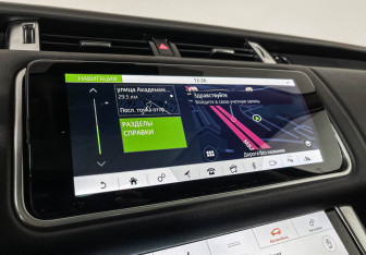 Подержанный автомобиль Land Rover Range Rover Sport 2018 года (20 фото)