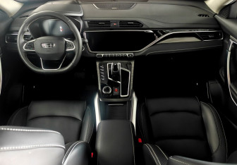 Подержанный автомобиль Geely Atlas Pro 2023 года (9 фото)
