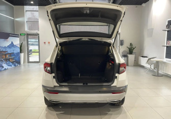 Подержанный автомобиль Skoda Karoq 2020 года (7 фото)